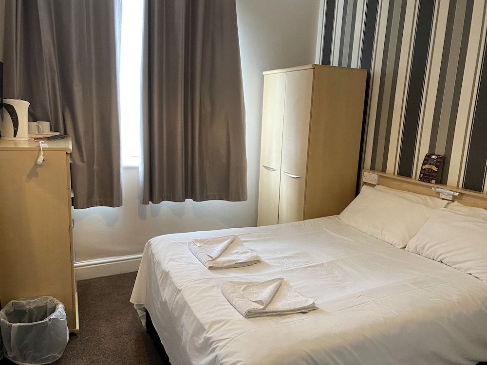 undefined The Arncliff Hotel 7