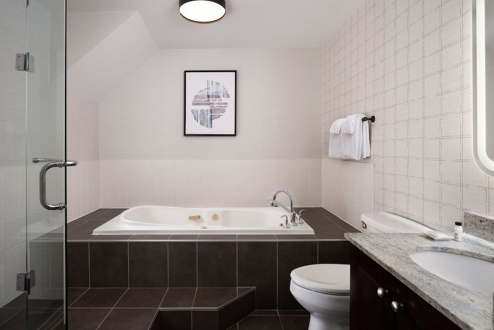 Grand Room, 2 Bedrooms, City View (Balcony)