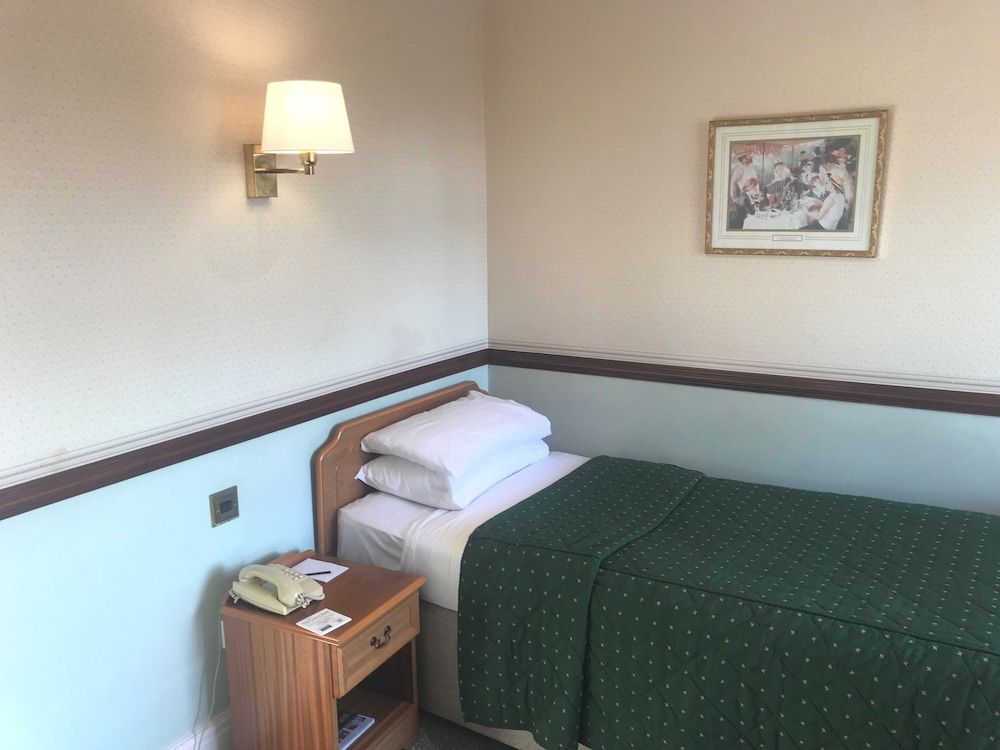 Cairn Hotel Classic Single Room