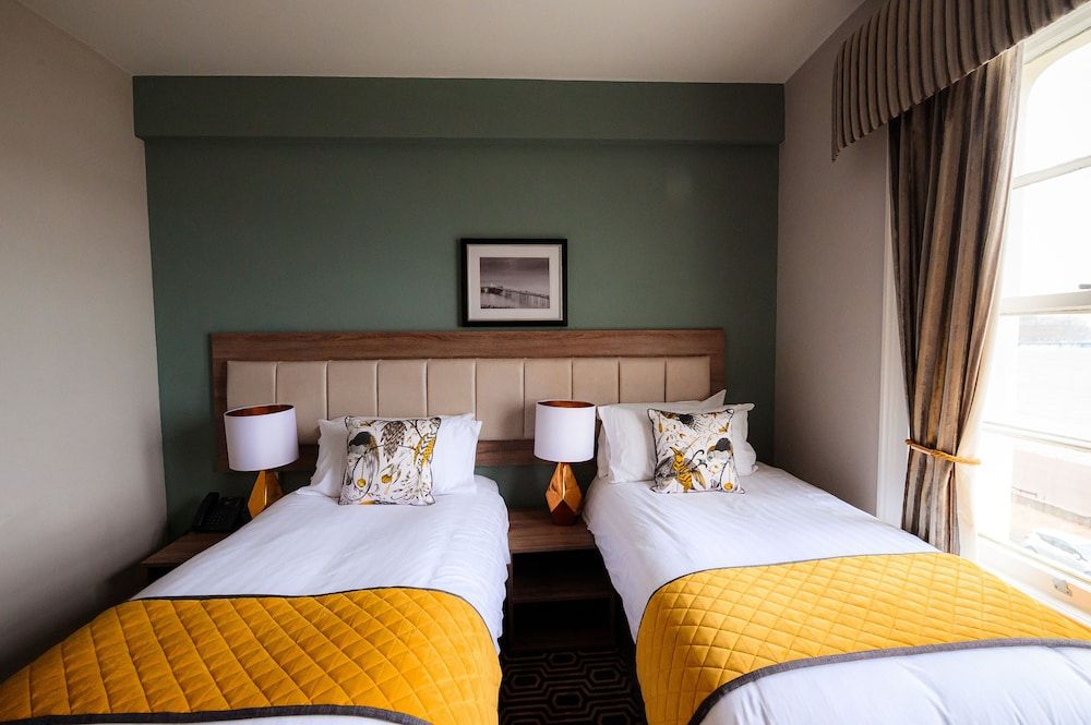 Llandudno Bay Hotel Classic Double or Twin Room, 1 King Bed, Sea View, Sea Facing 4