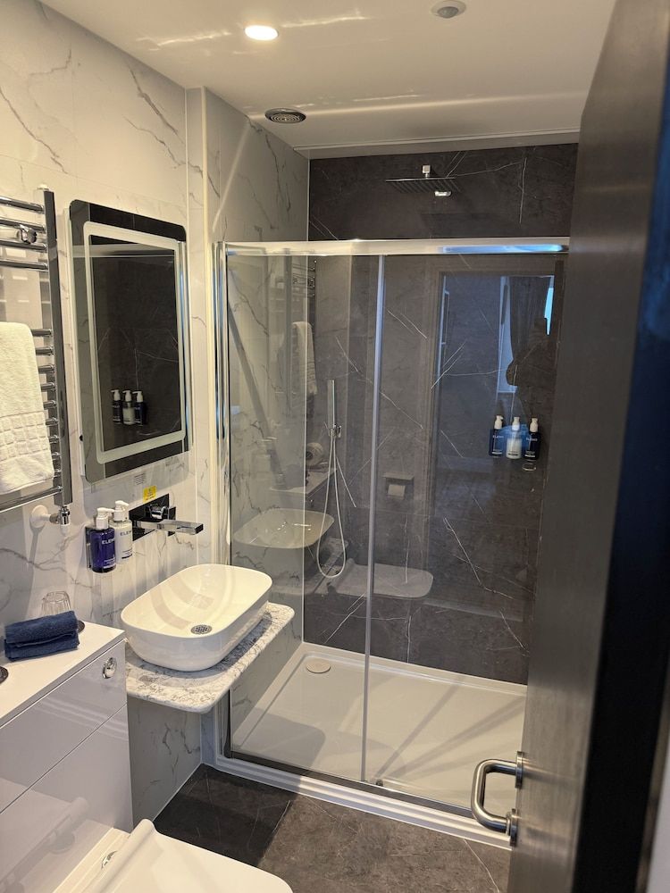 Llandudno Bay Hotel Club Double or Twin Room, 1 Double Bed, Sea View, Sea Facing 24