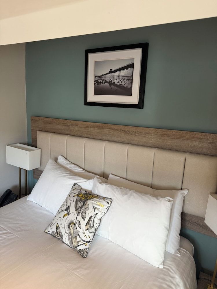 Llandudno Bay Hotel Club Double or Twin Room, 1 Double Bed, Sea View, Sea Facing 9