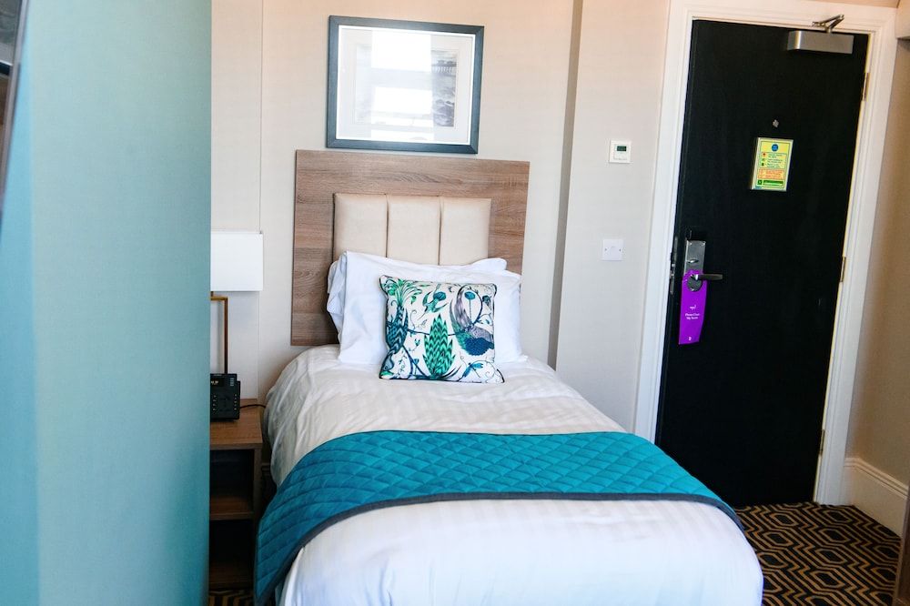 Llandudno Bay Hotel Classic Single Room, 1 Twin Bed, Sea View, Sea Facing 2