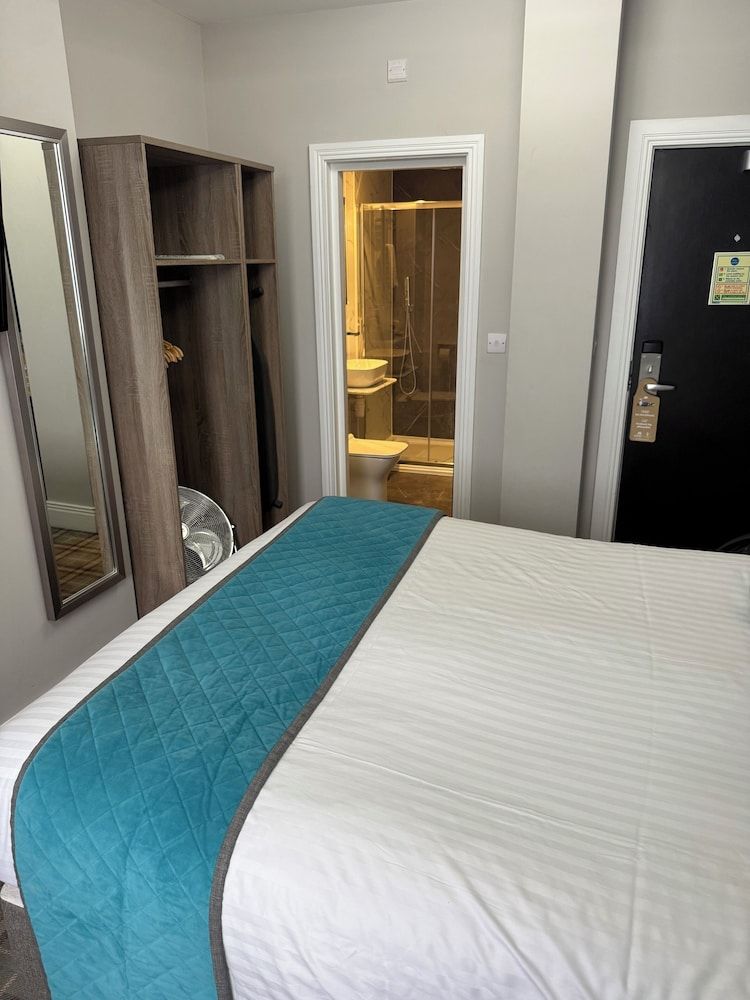 Llandudno Bay Hotel Club Double or Twin Room, 1 Double Bed, Sea View, Sea Facing 11