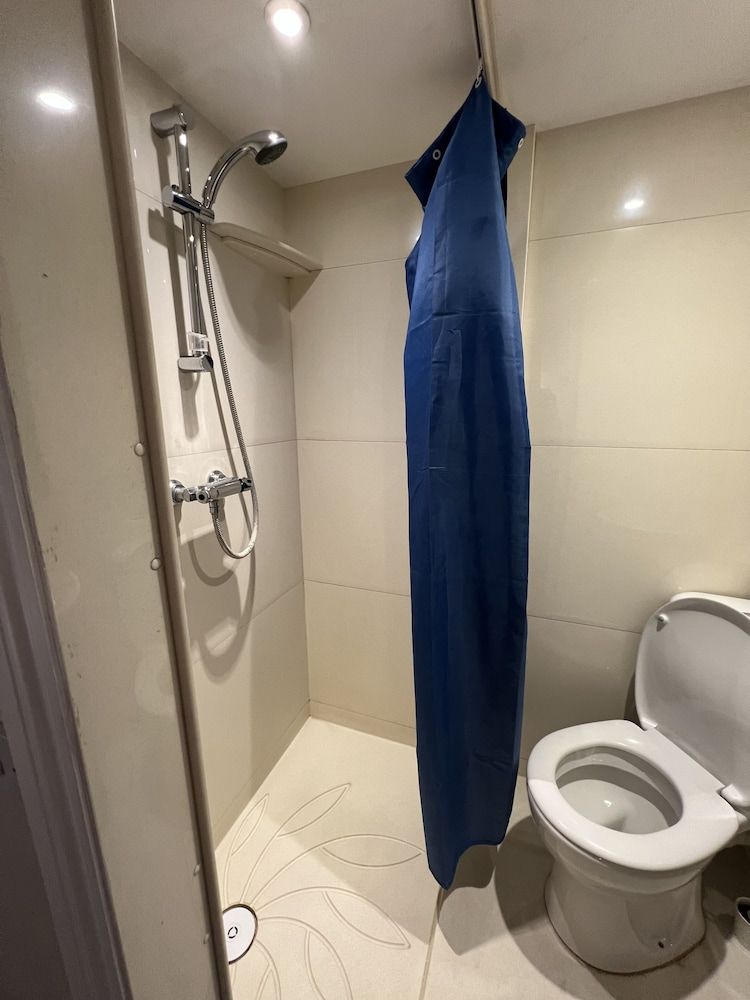 undefined Goodwood Hotel 5