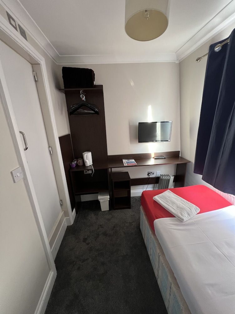 undefined Goodwood Hotel 3