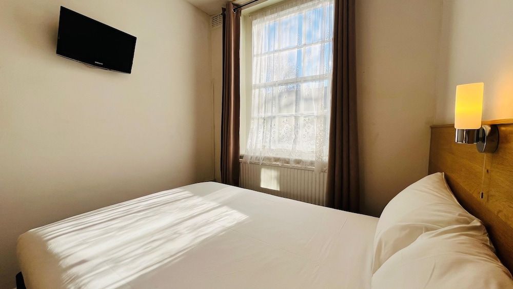 Arriva Hotel Double Room