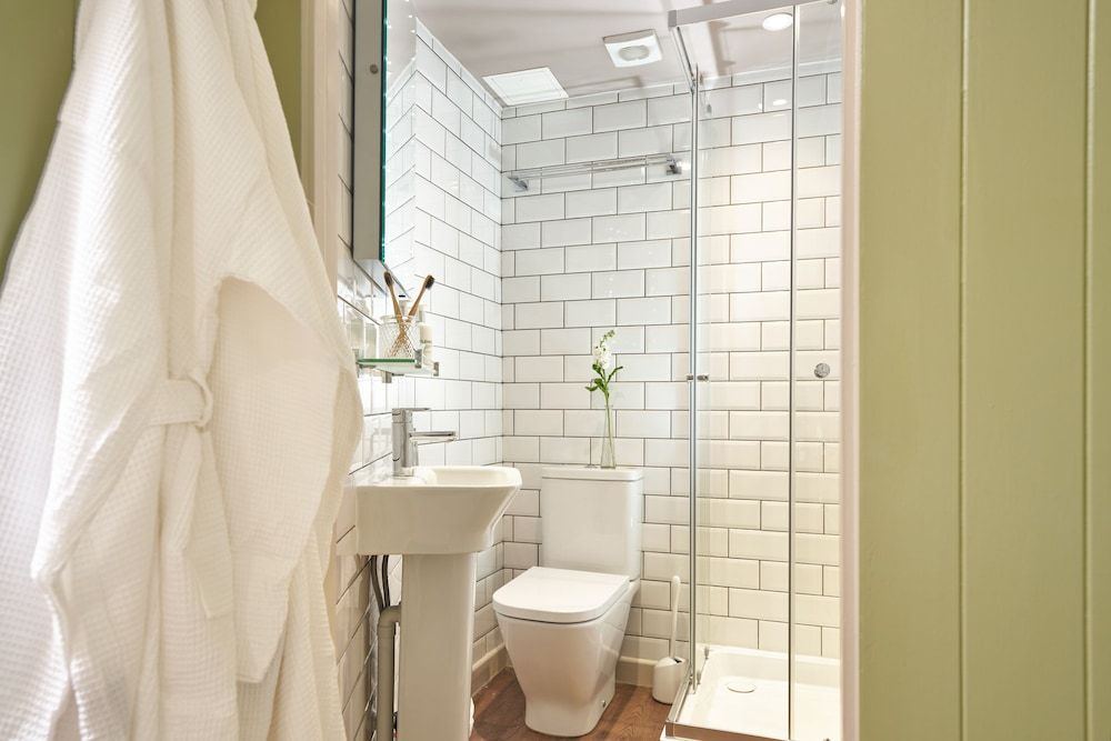 Pedn Olva Standard Double with Sea View 3