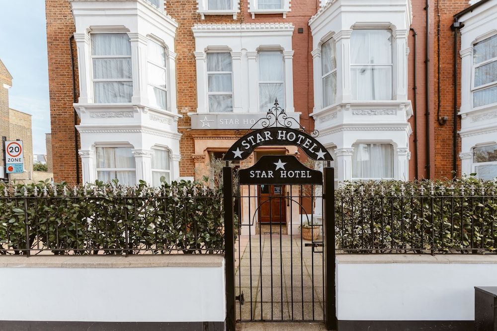 undefined Star Hotel 8