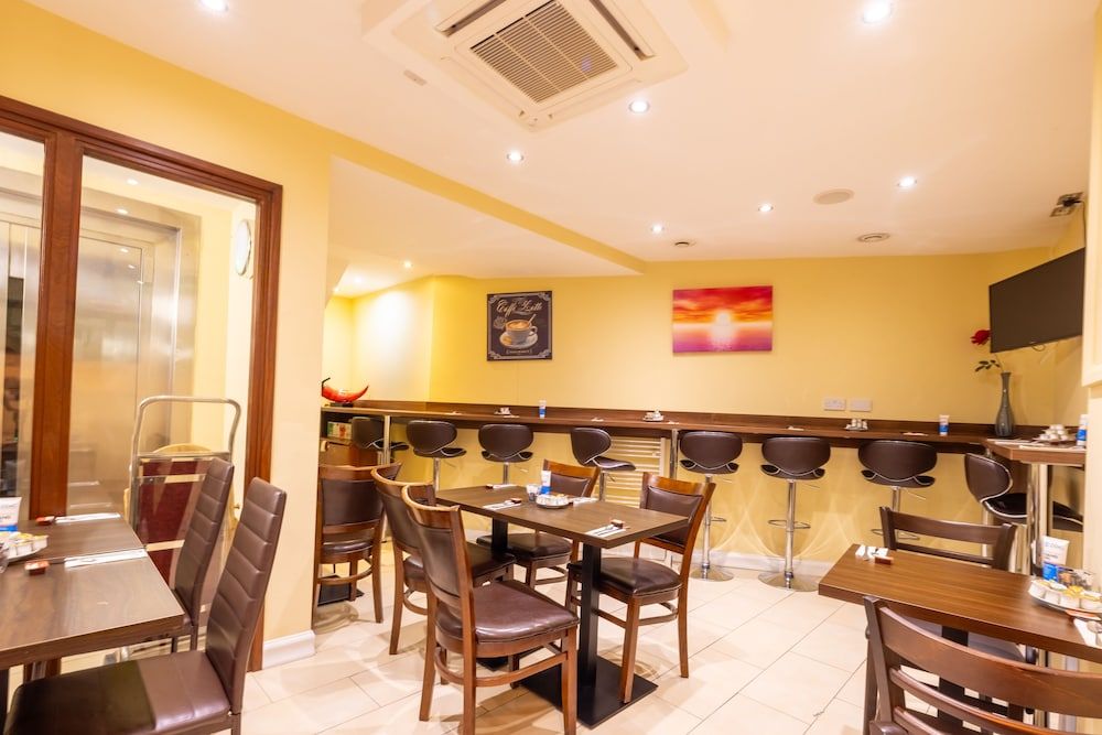 undefined Shoreditch Inn 10