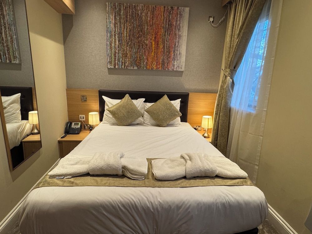 undefined Shoreditch Inn 5