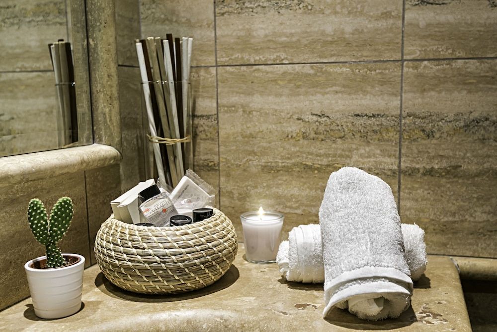 Hotel Diplomatic Standard Double or Twin Room 5