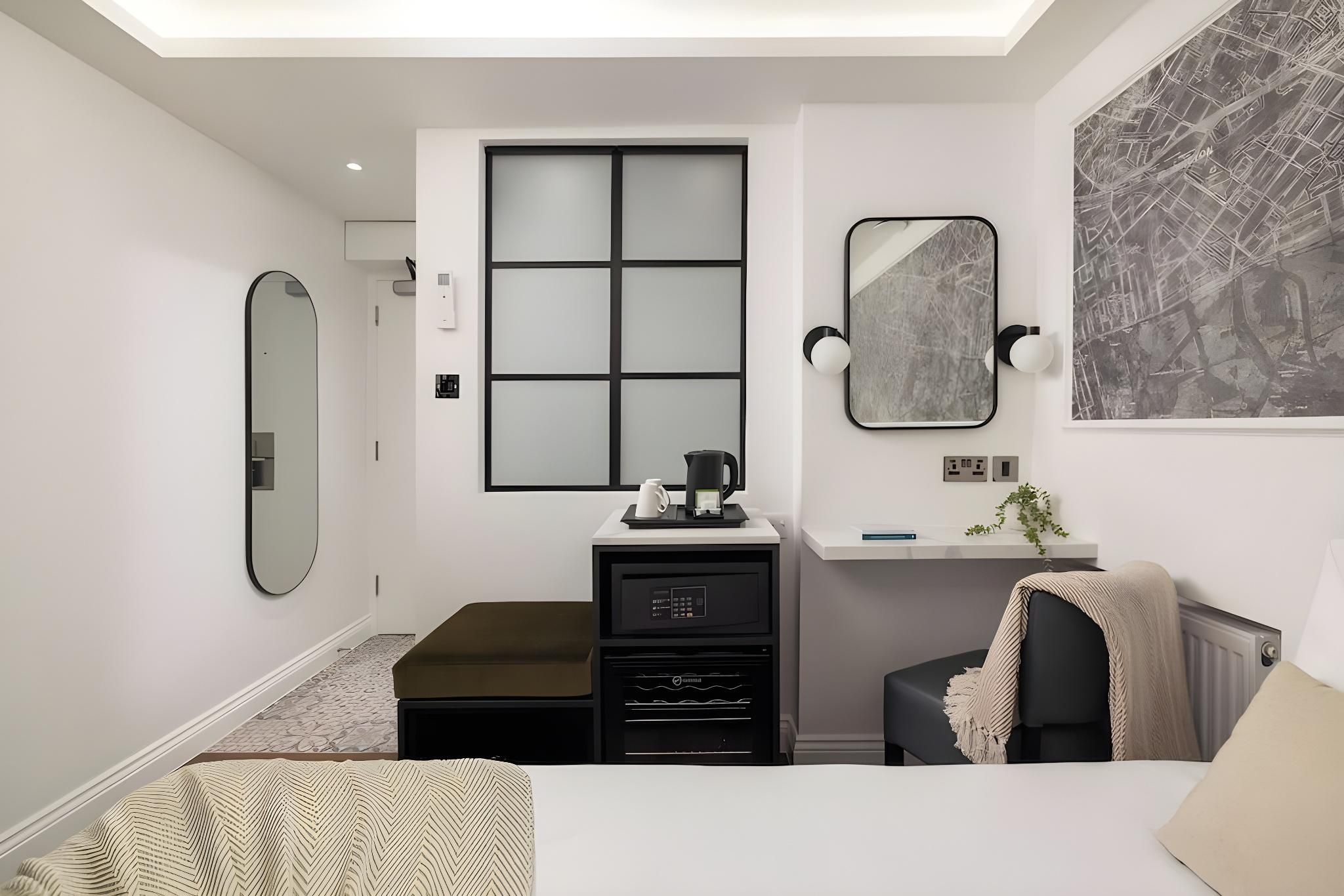 undefined STG Hotel London Oxford Street 8