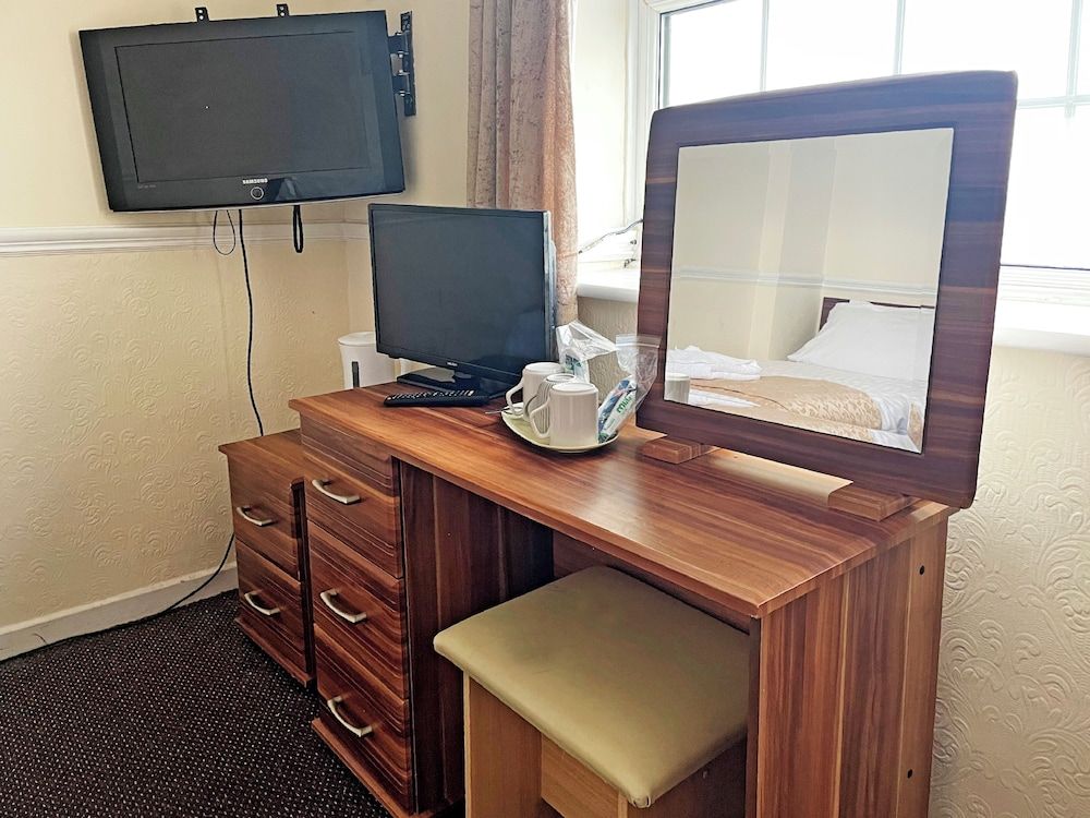 The President Hotel Standard Twin Room, 2 Twin Beds 15