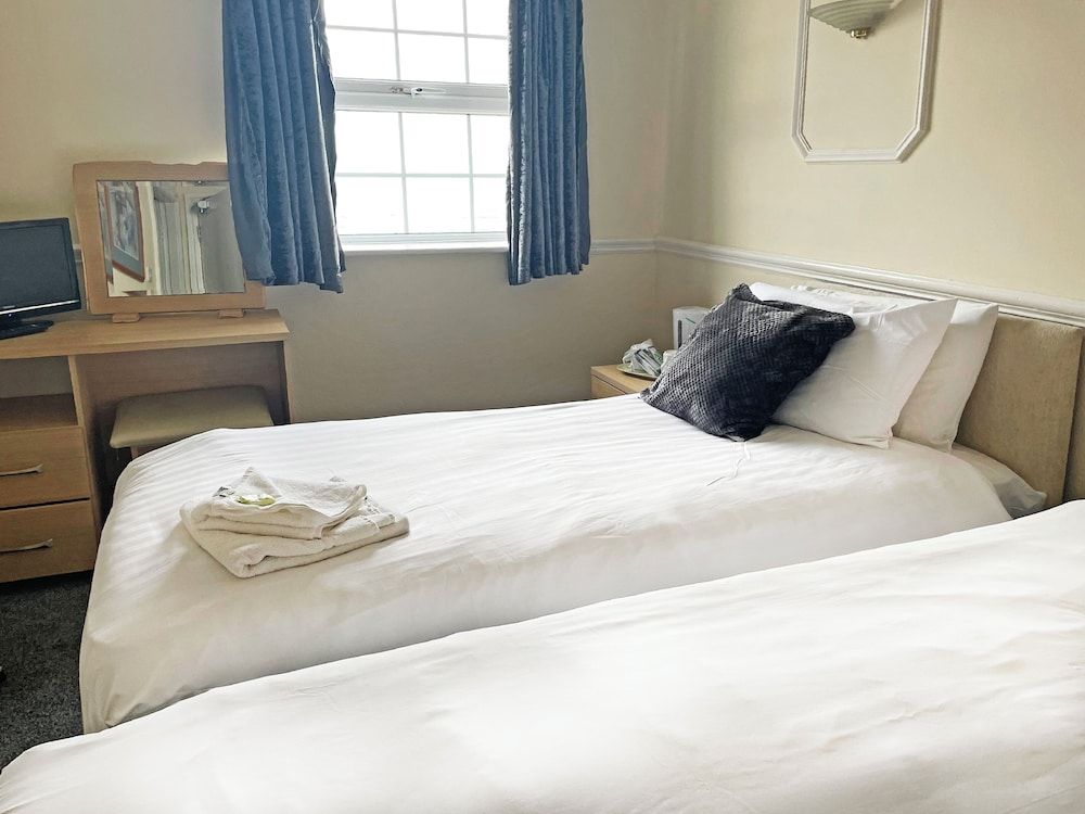 The President Hotel Standard Twin Room, 2 Twin Beds 2