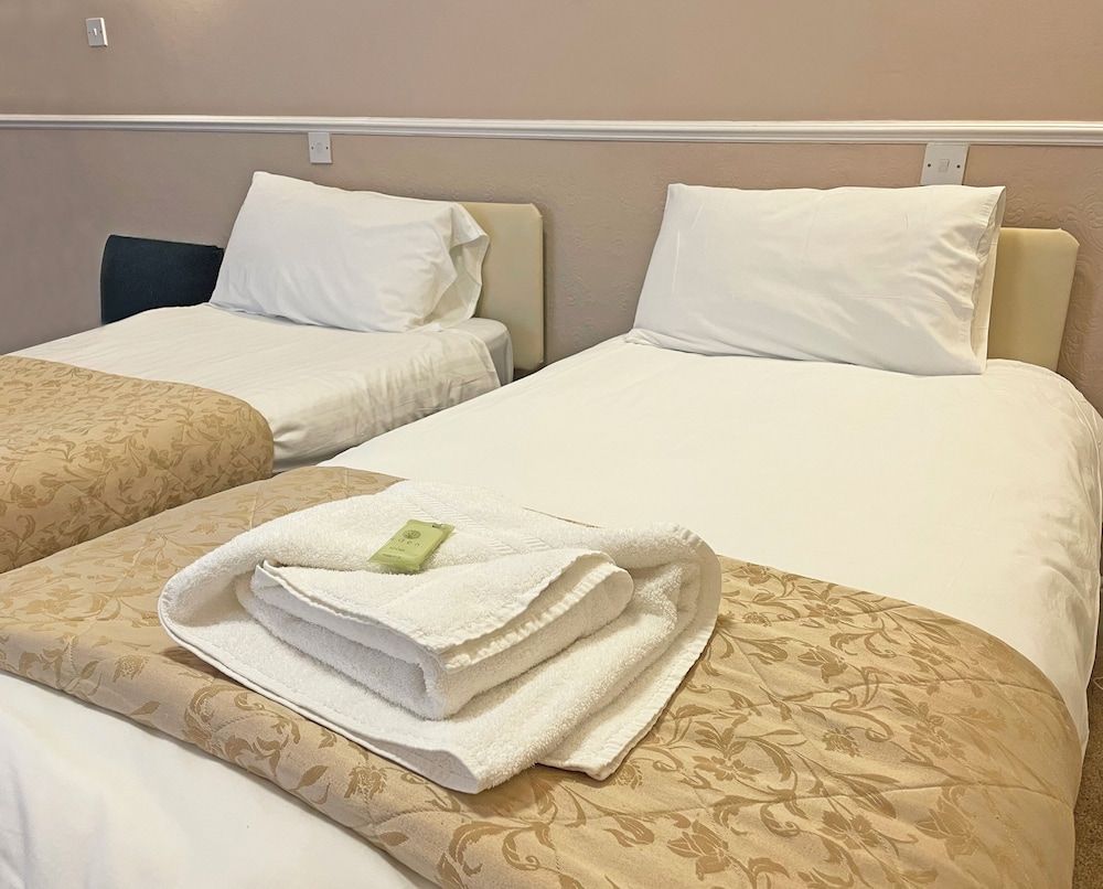 The President Hotel Standard Twin Room, 2 Twin Beds 7