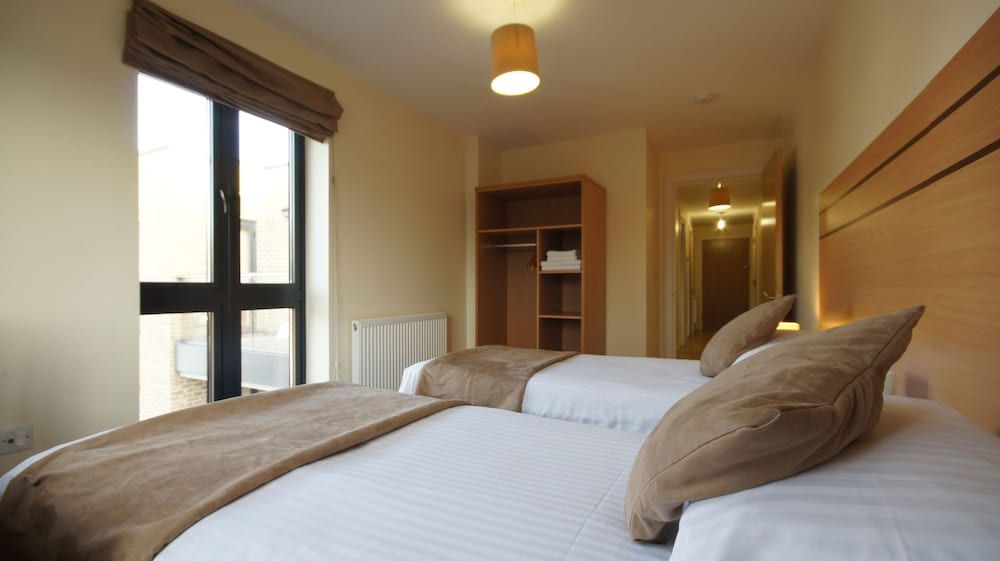 undefined Lodge Drive Apartments 4