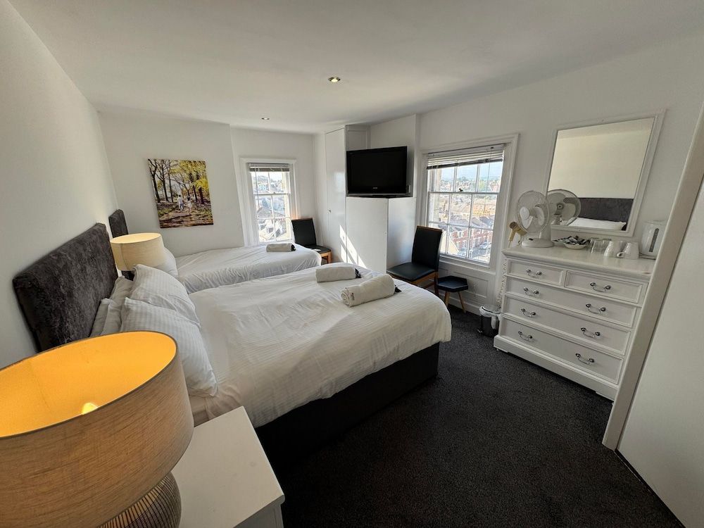 The Jubilee Hotel East- with Spa Facilities Silver Family of 3 3