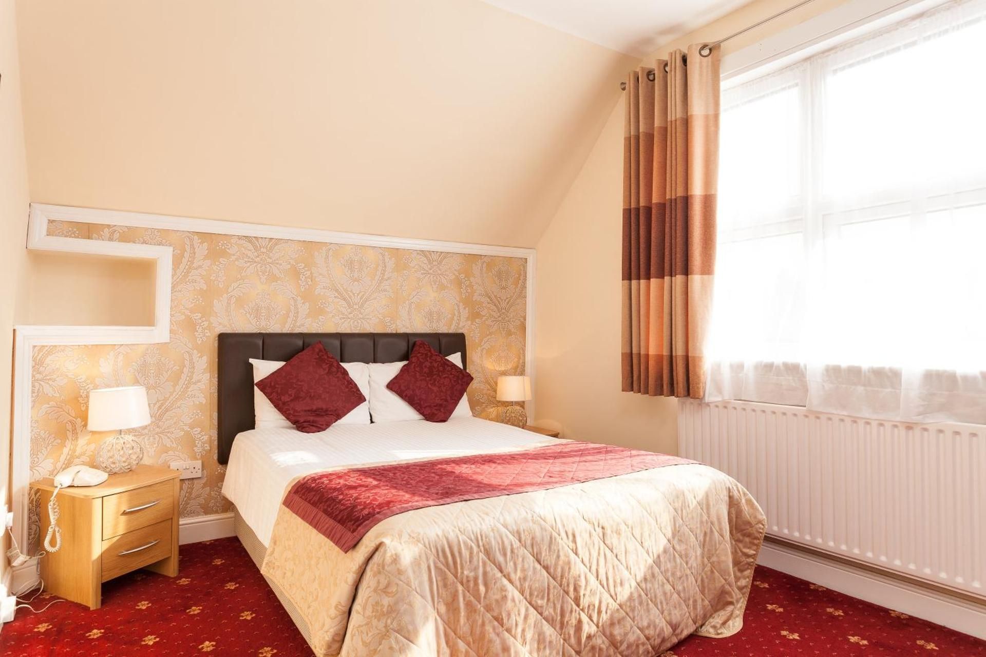 Large Double Room