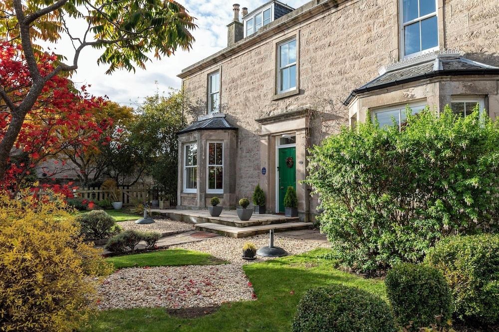 Cawdor House