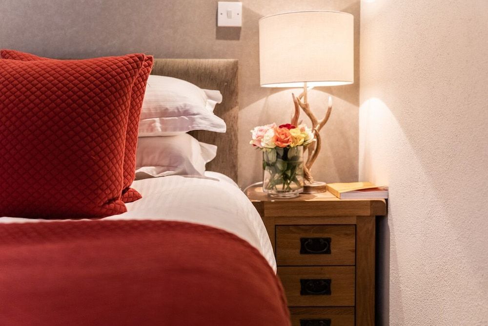 The Honingham Buck Deluxe Double Room, Ensuite 2