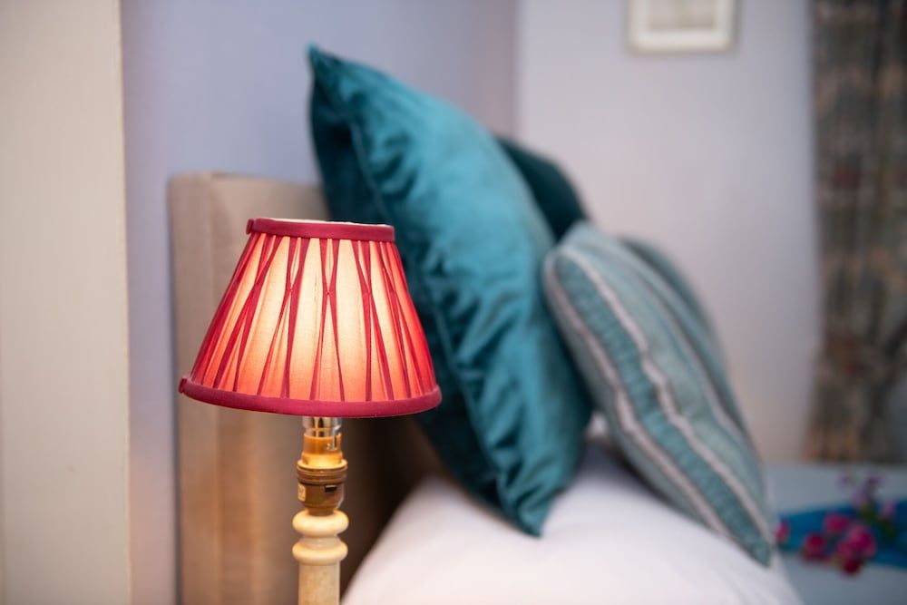 Milton House Studio Apartment Suites Double Room, Ensuite 10