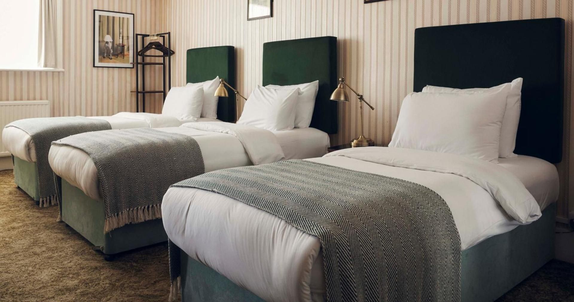 undefined The Columbia 9