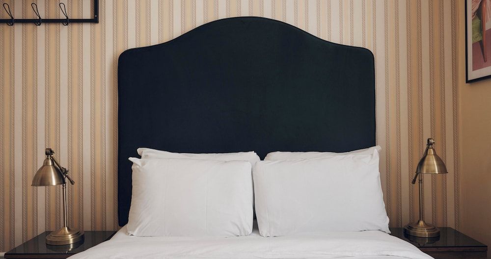 The Columbia Economy Double Room 2