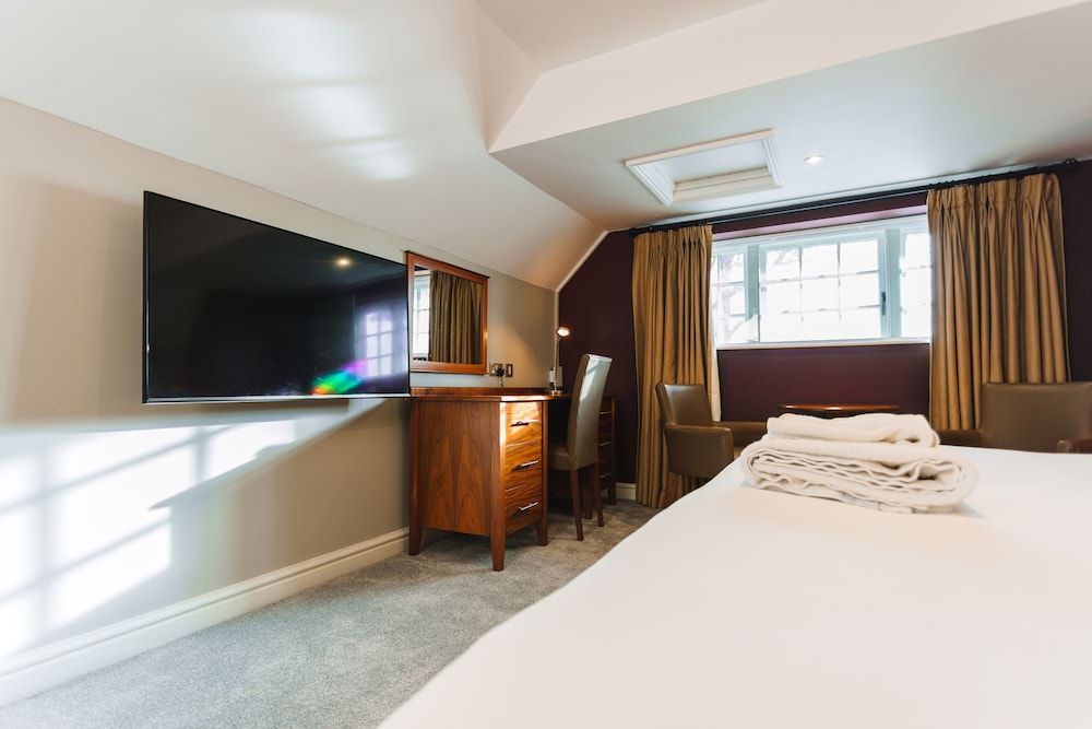 The Dog and Doublet Inn Double Room 11