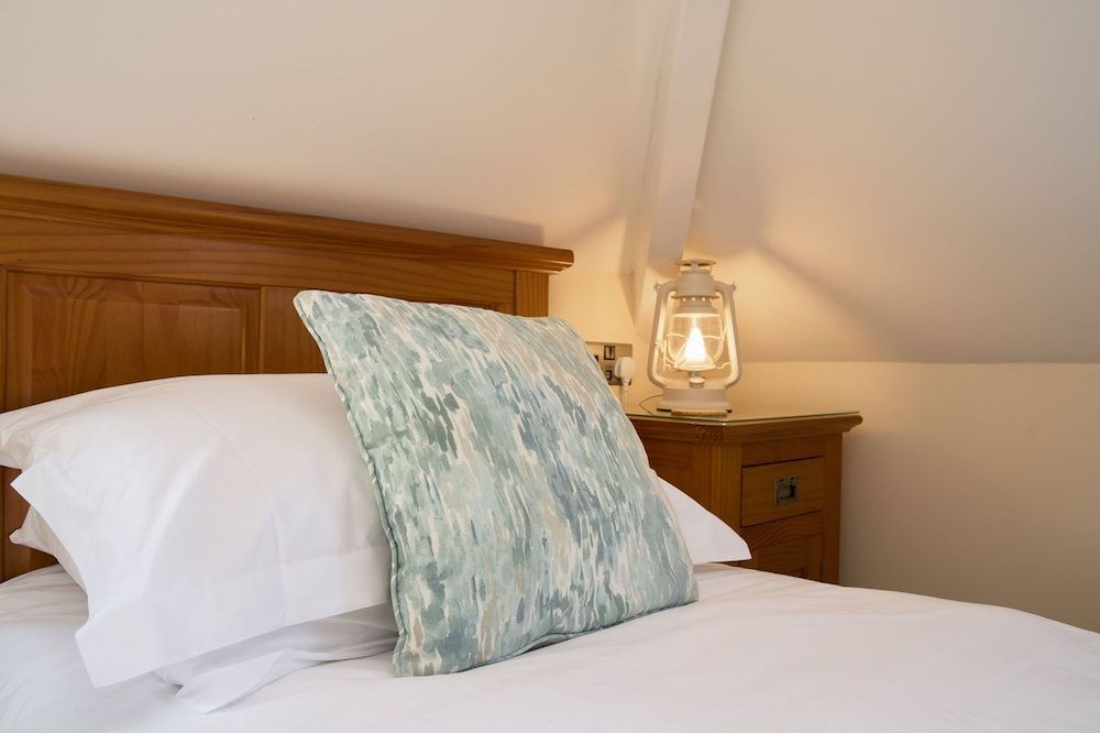 Deluxe Single Room, Ensuite, Sea View (Room 9)