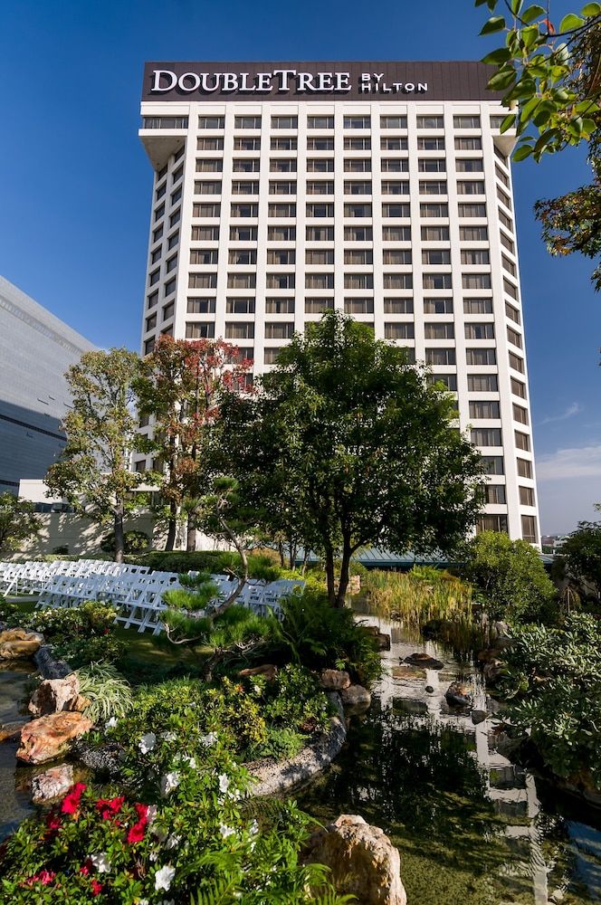 undefined DoubleTree by Hilton Hotel Los Angeles Downtown 4