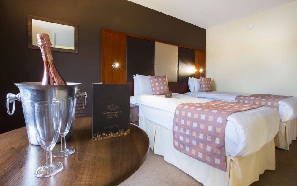 The Normandy Hotel Standard Twin Room