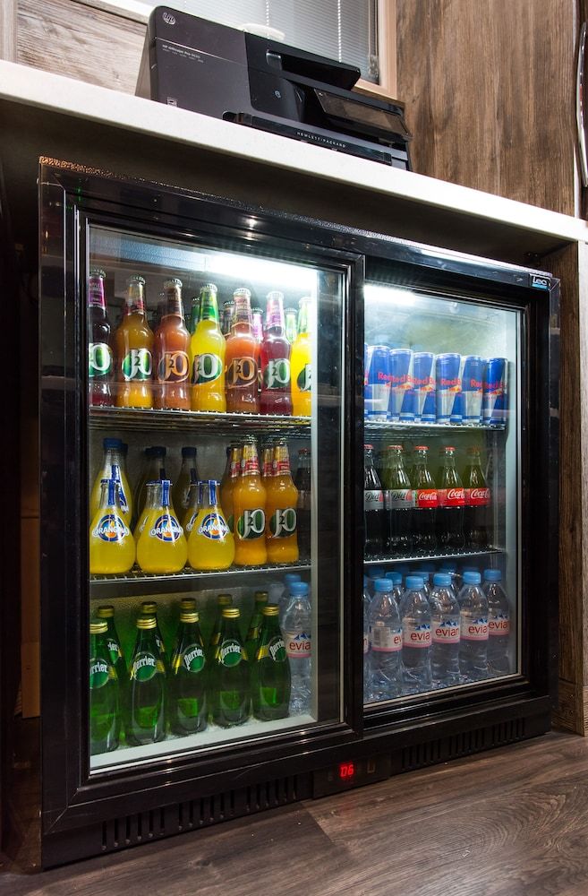 undefined London Court Hotel 8