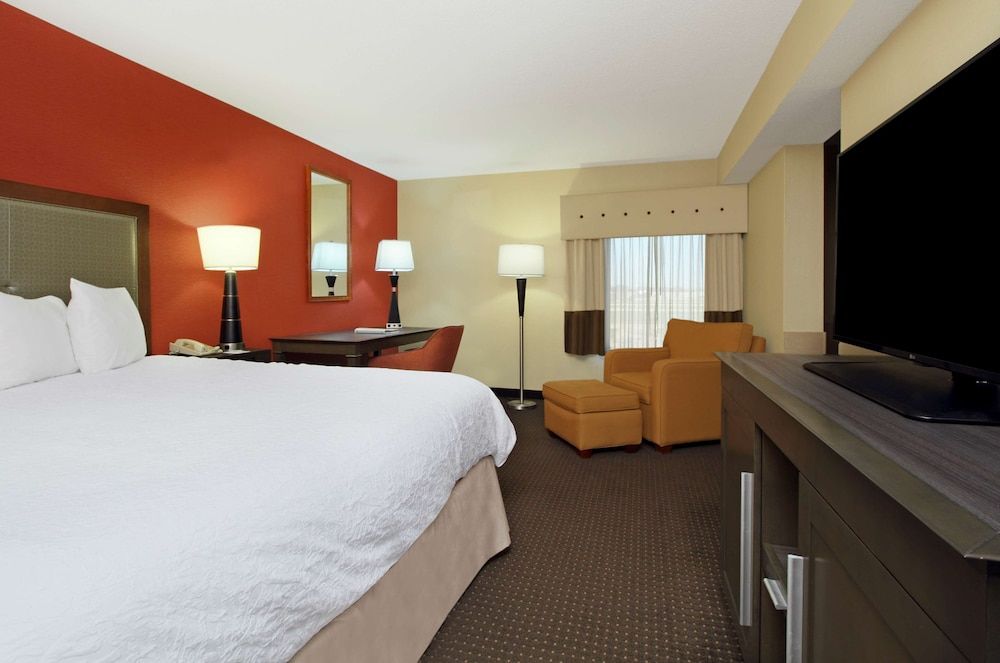 undefined Hampton Inn Columbus - Airport 9