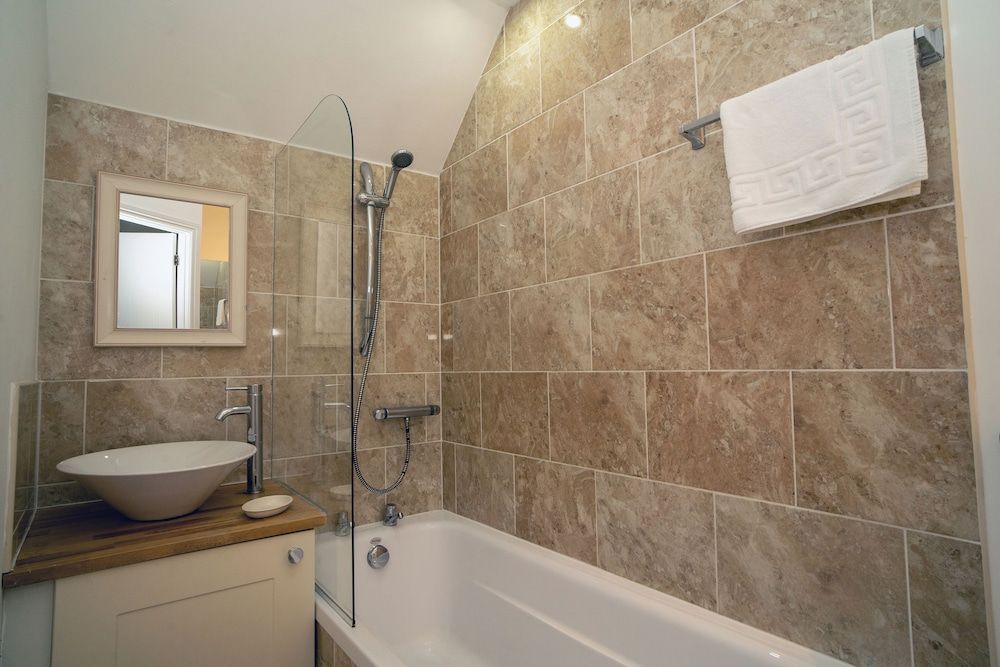 Rams Head Inn Deluxe Double Room, Ensuite 3