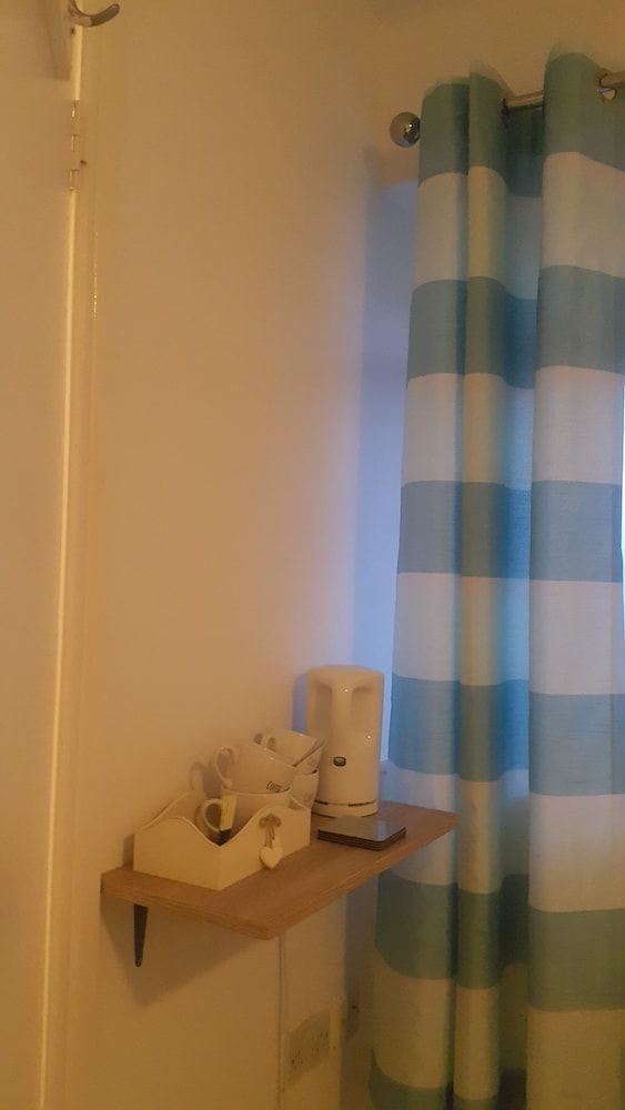 The Maple Hotel Family Room 4