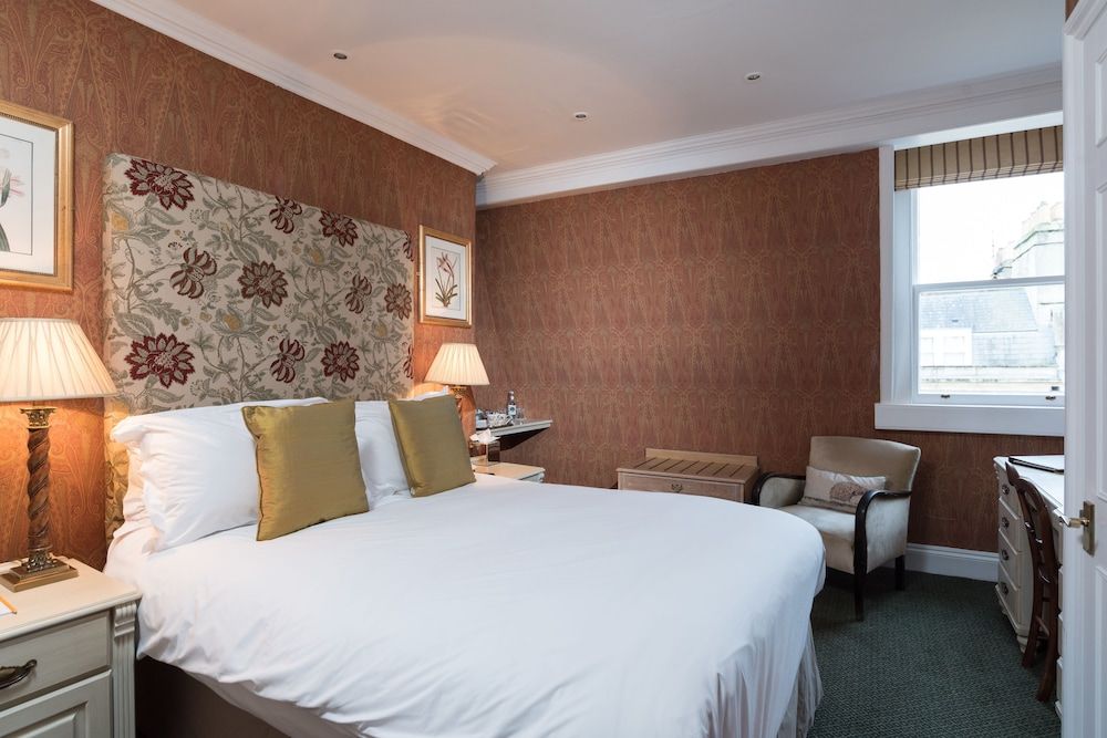 The Kennard Standard Double Room, Ensuite 3