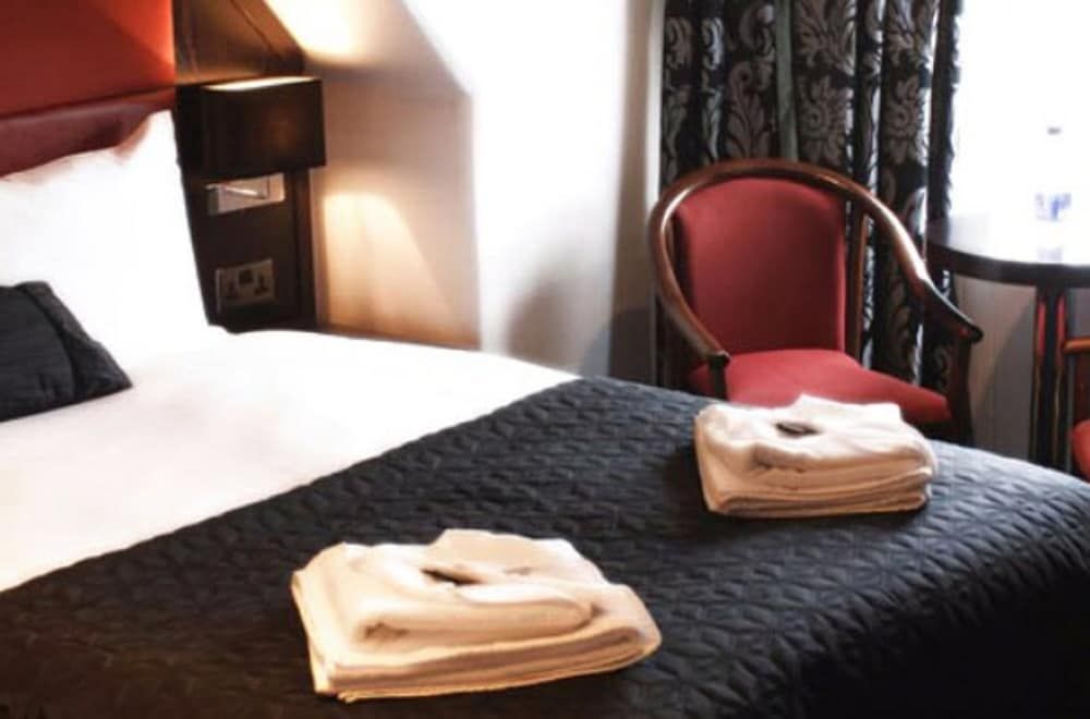 Edinburgh Regency Guest House Double Room 3