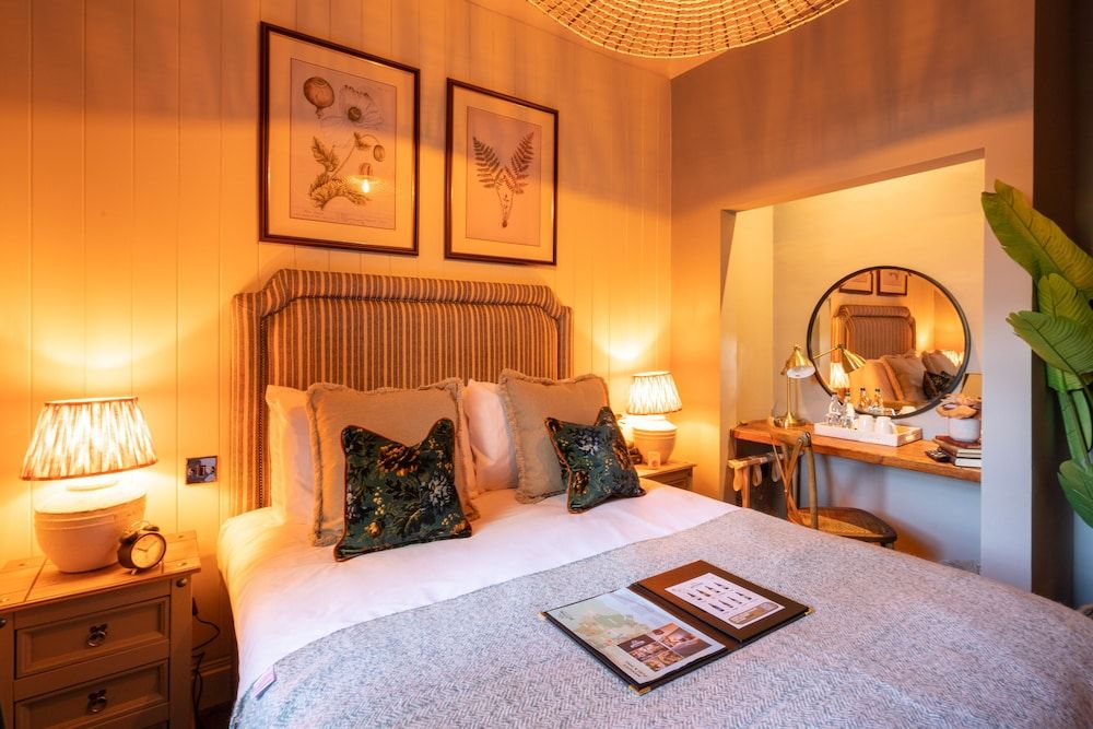 Basic Double Room