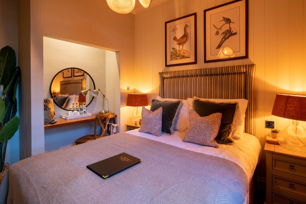 Basic Double Room