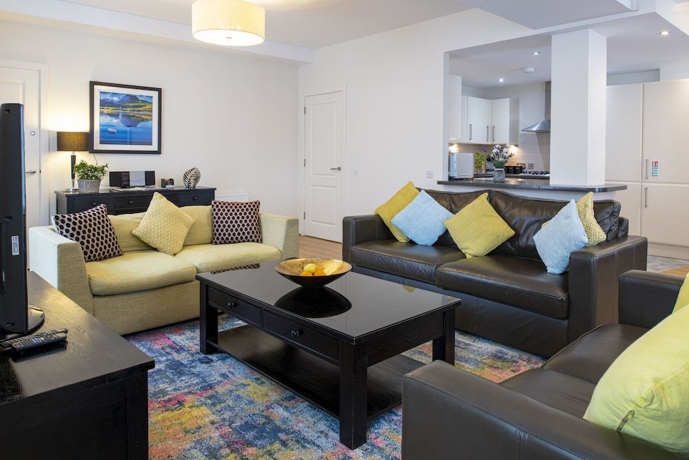 Inverness City Suites Executive Apartment, 2 Bedrooms, City View ( 2-7 High Street) 7