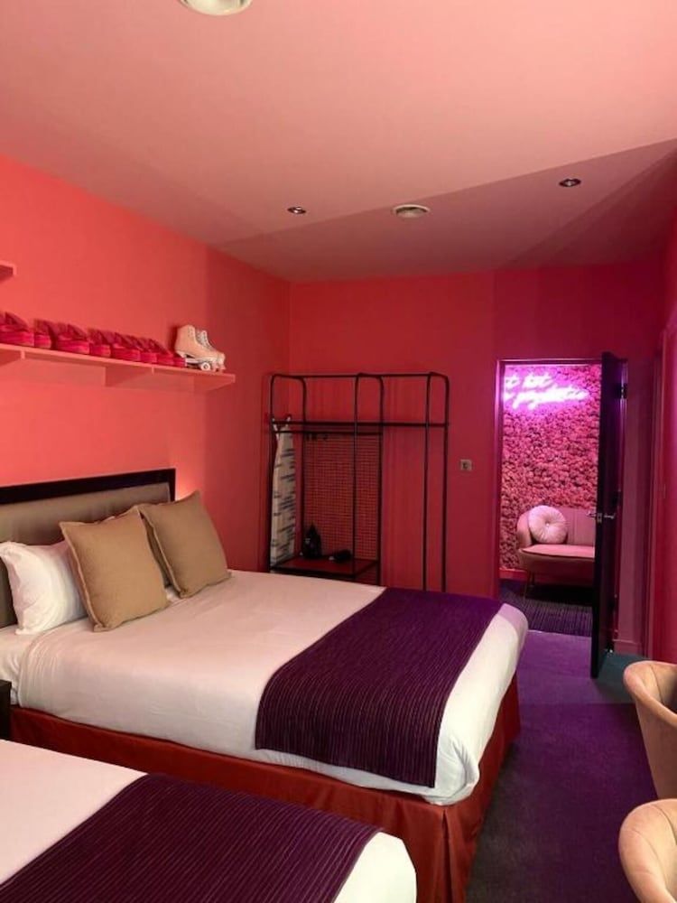 Pink Dreams Apartment
