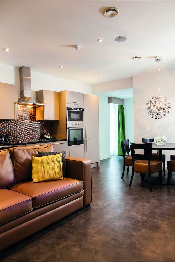 undefined EPIC Apartments Seel Street 3