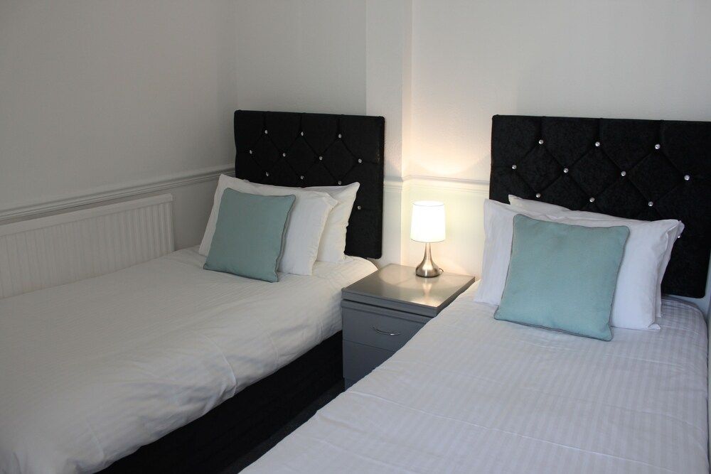 The Millbrook B & B Family Room (Room 1) 8