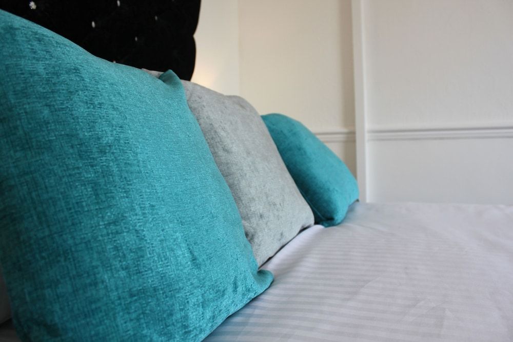 The Millbrook B & B Family Room (Room 1) 3