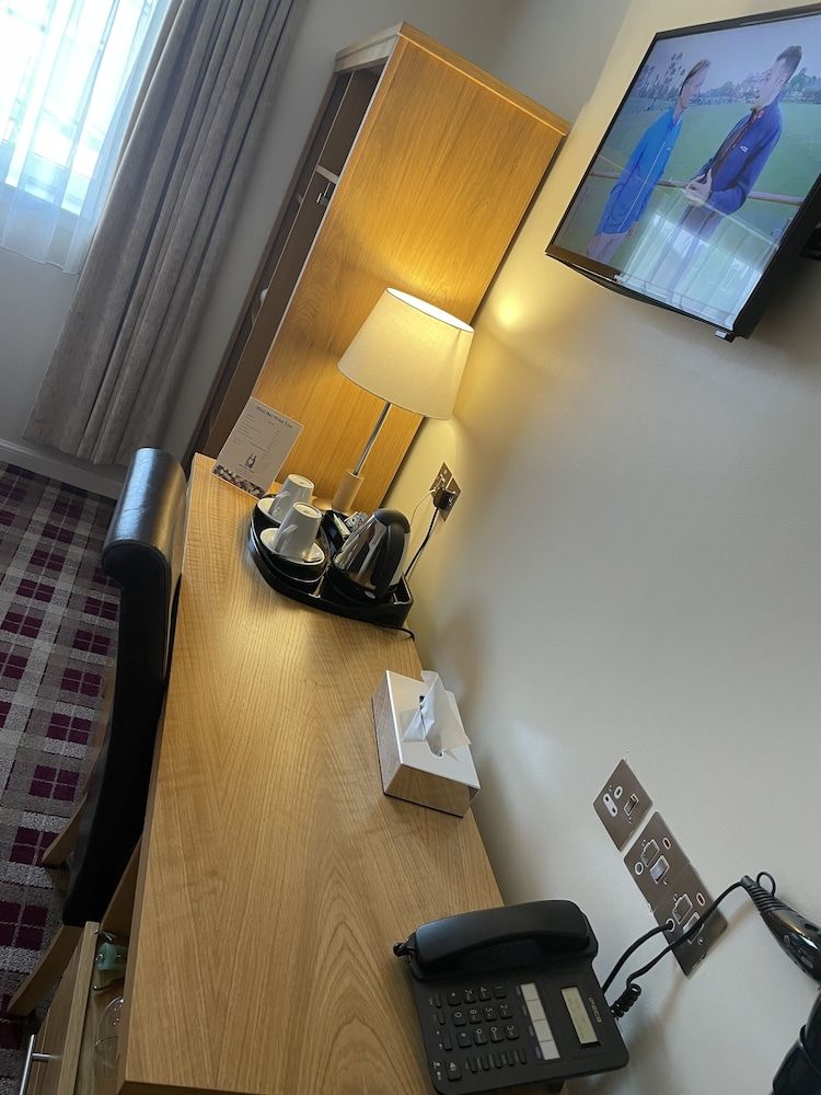 19th Hole Hotel Twin Room 7