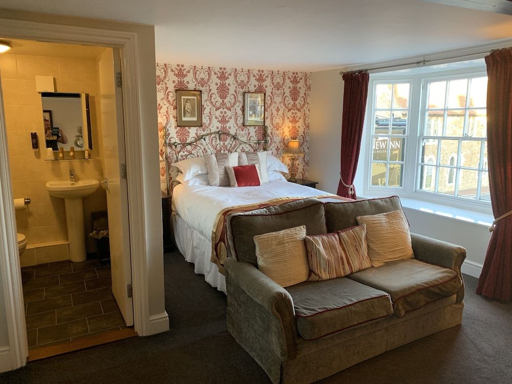 The New Inn Superior Double Room, Ensuite 2