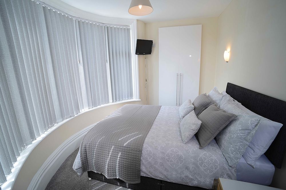 undefined Twelve Holiday Apartments 3