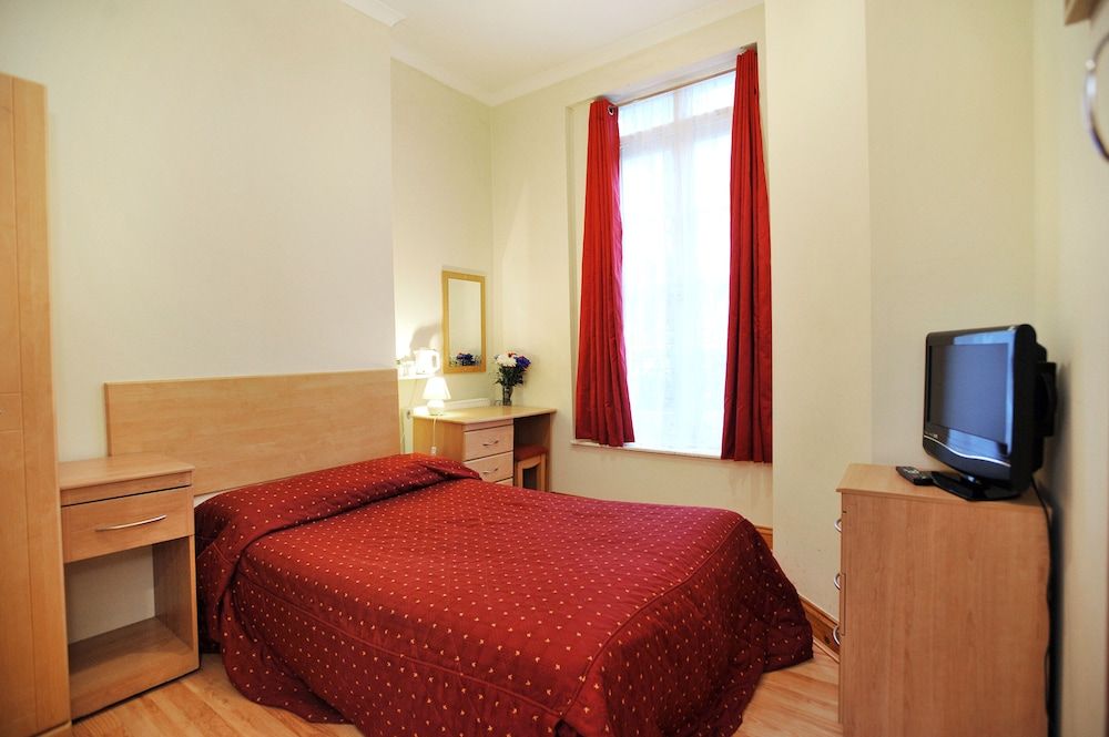 Elmwood Hotel Double Room 2