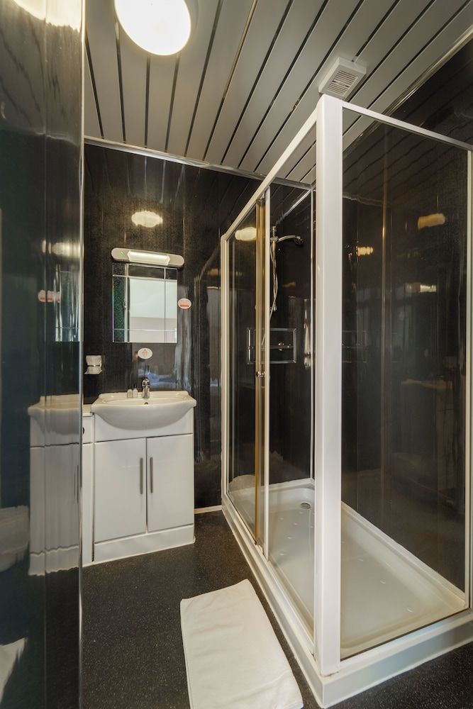 The Royal Boston Hotel by Compass Hospitality Twin Room 8